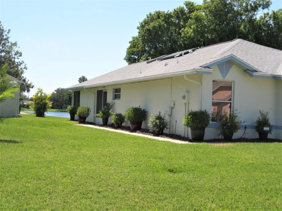 Photo of 327 Myrtlewood Road