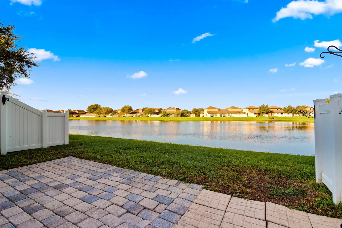 Photo of Unit 103 at 835 Luminary Circle