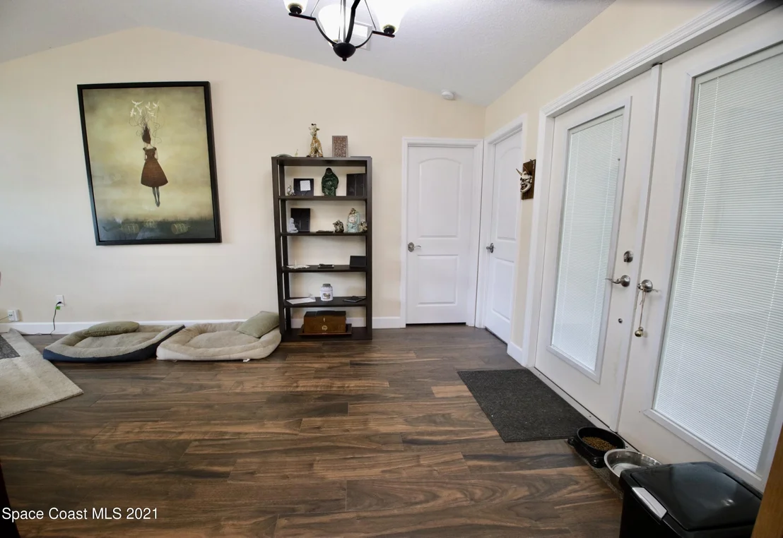 Photo of 9026 85th Place