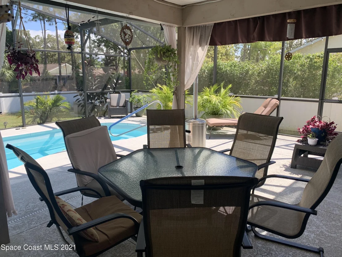 Photo of 6565 Dock Avenue