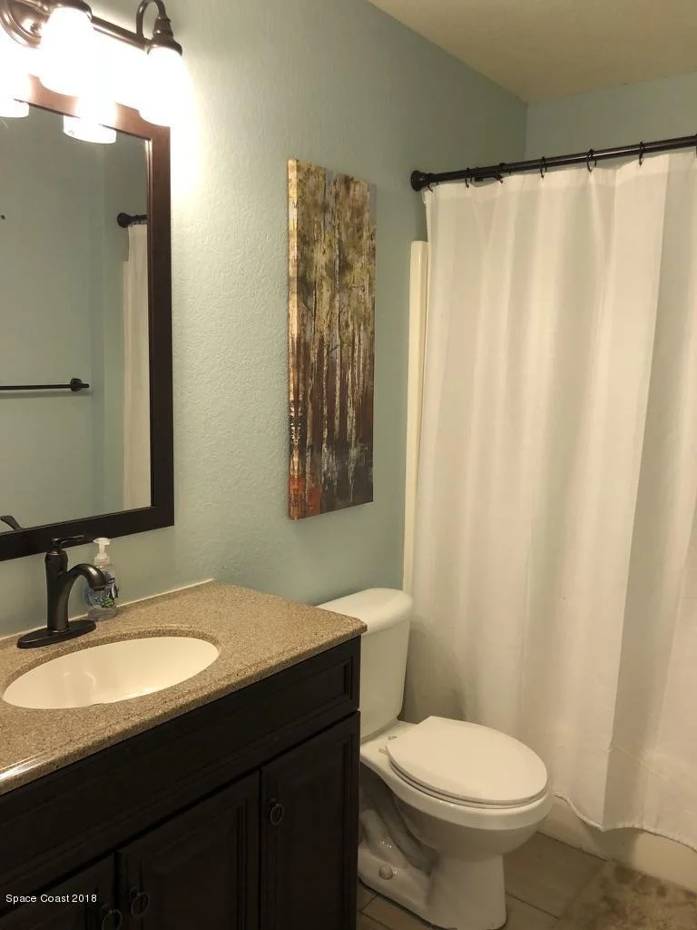 Photo of 941 Hollister Drive
