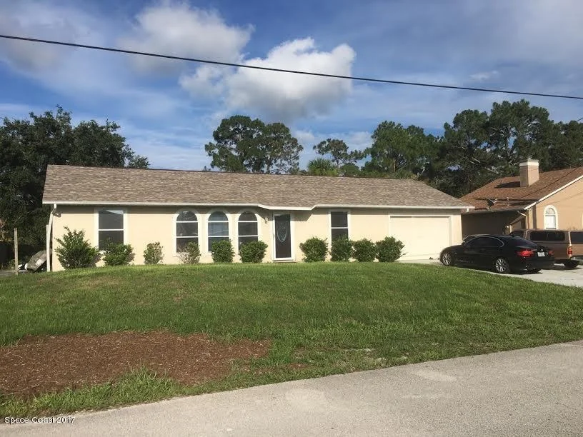 Photo of 6457 Hudson Road