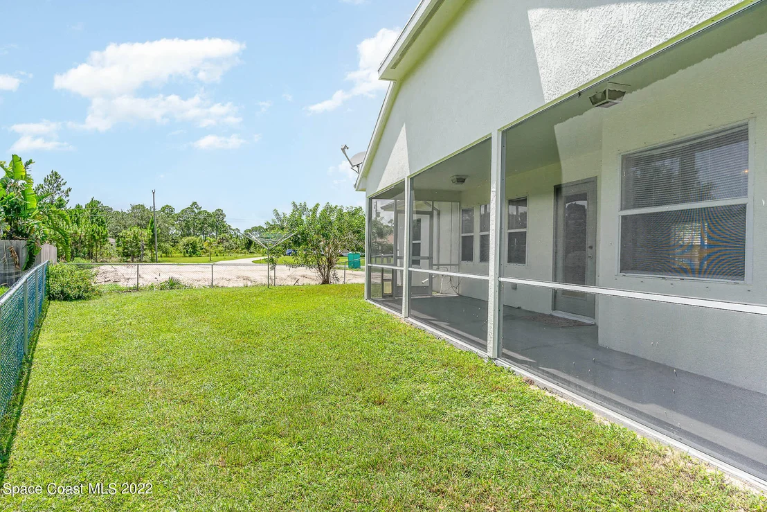 Photo of 2905 Fig Road SE