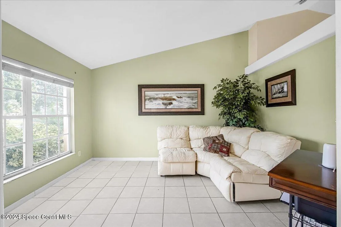 Photo of 6018 Newbury Circle