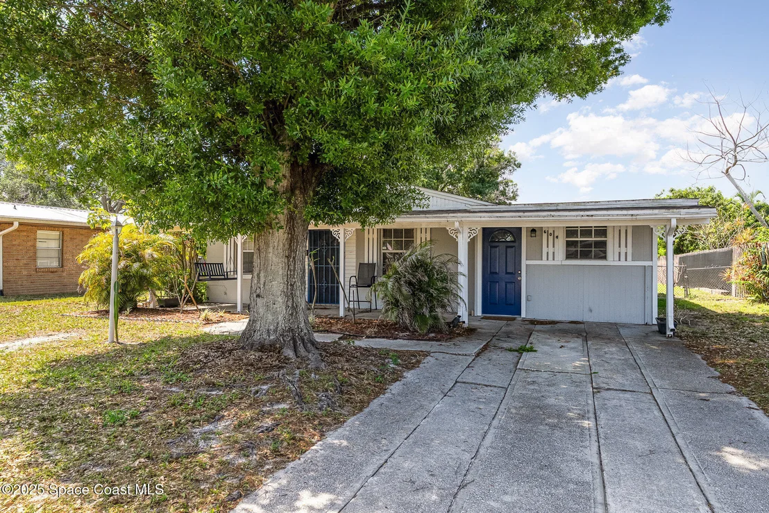 Photo of 604 Wisteria Drive
