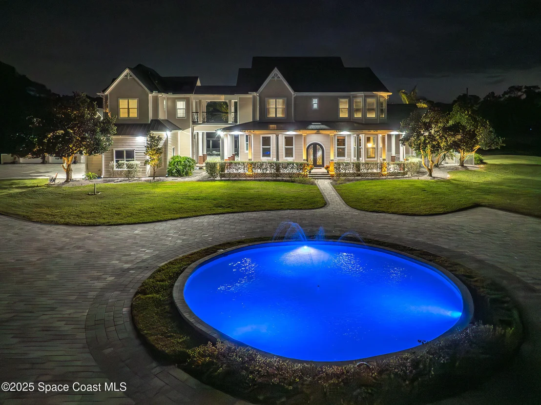 Photo of 4236 Hield Road NW
