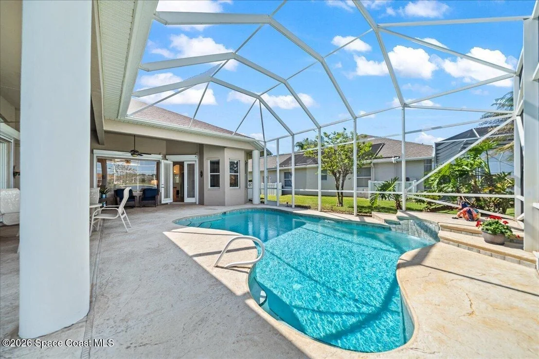Photo of 1050 Starling Way