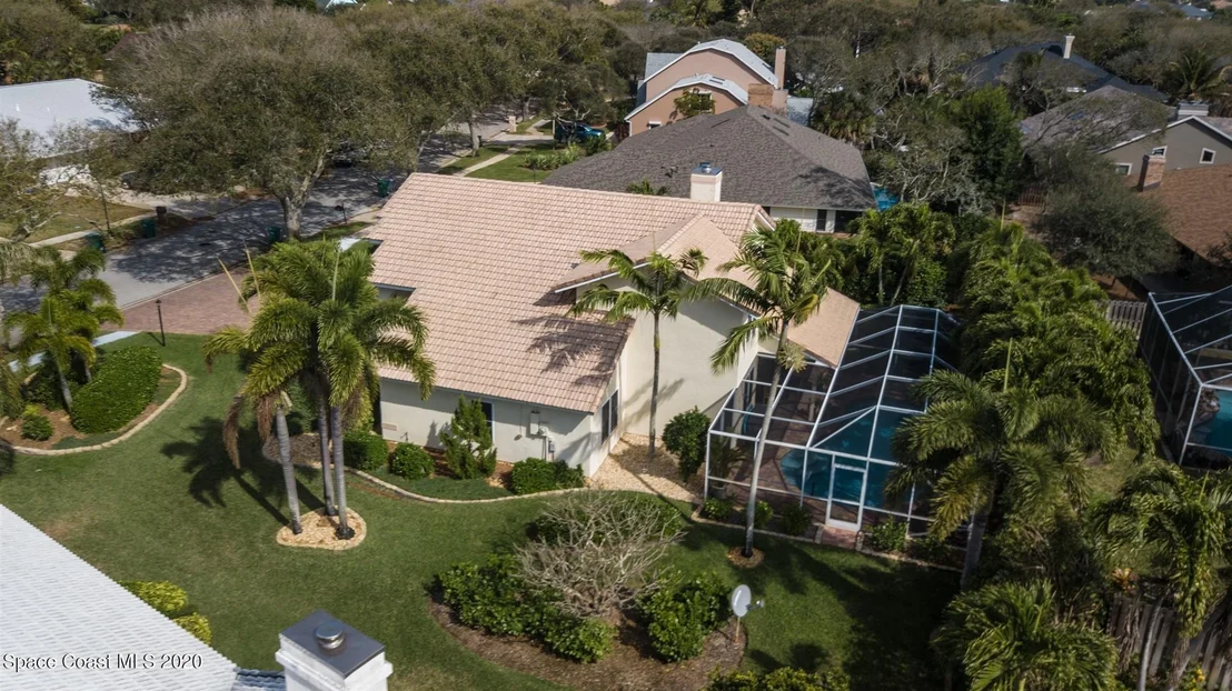 Photo of 569 Hummingbird Drive