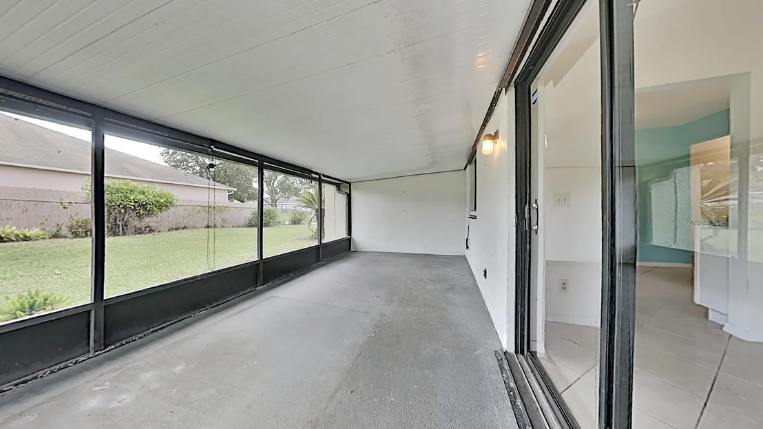 Photo of 623 Jupiter Boulevard NW