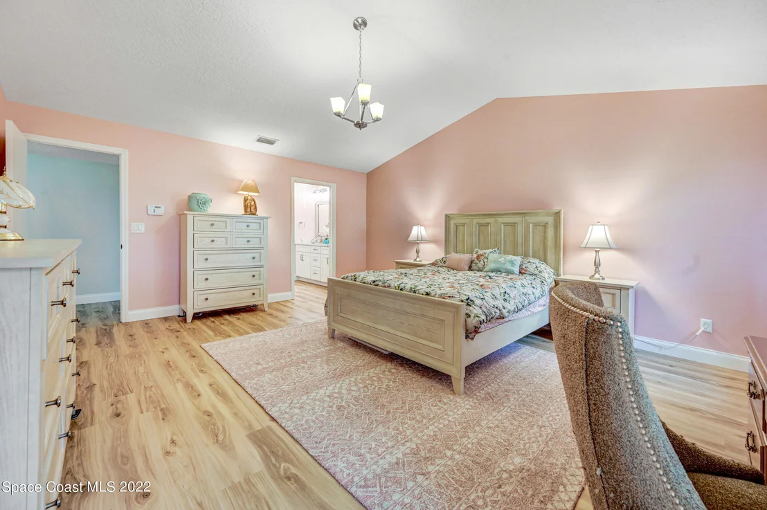 Photo of 820 Ridge Lake Drive