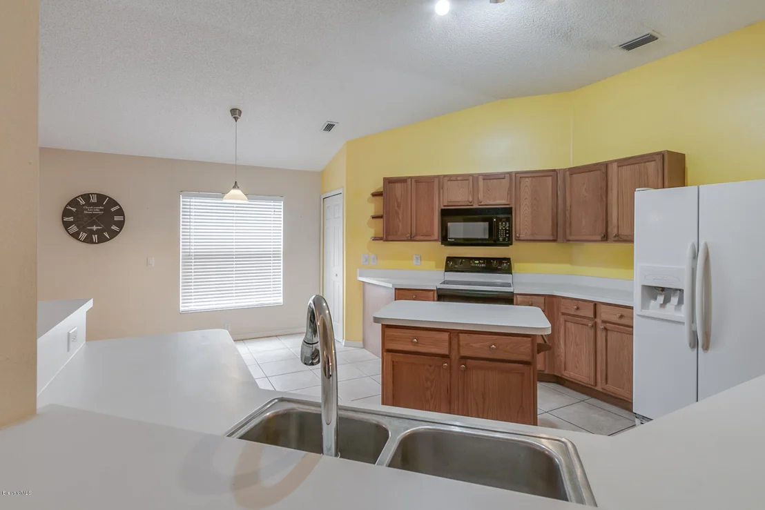 Photo of 963 Shaw Circle
