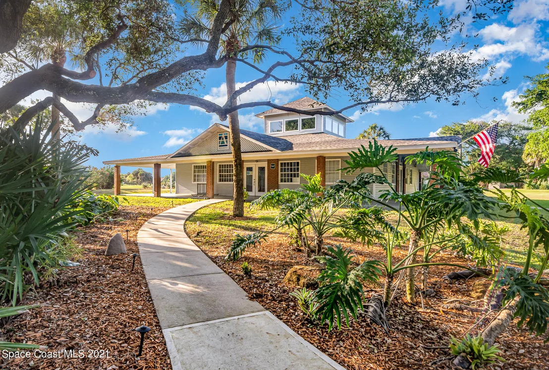 Photo of 385 Hammock Shore Drive