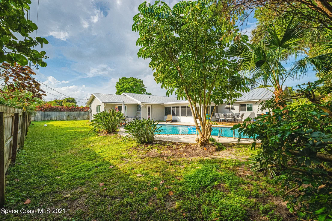 Photo of 211 Melbourne Avenue