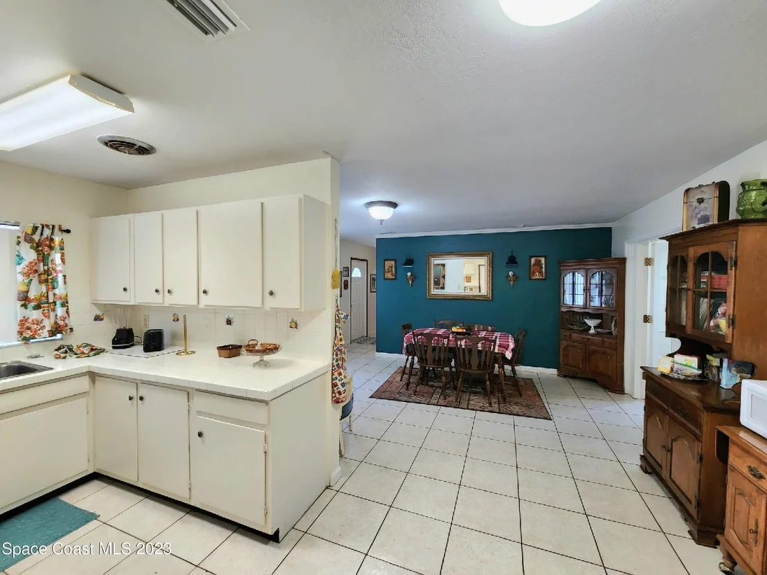 Photo of 1740 Golfview Drive