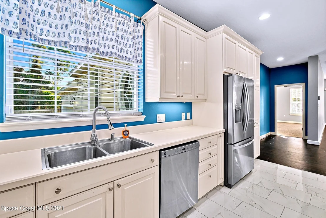 Photo of 3575 James Road
