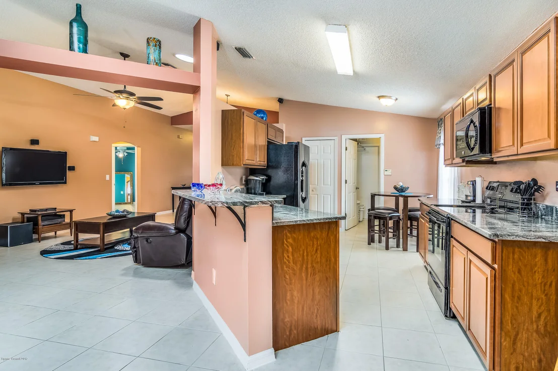 Photo of 2881 Saint James Lane