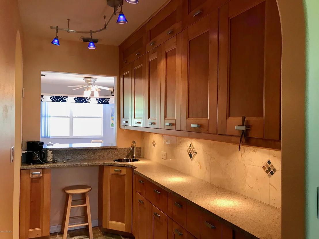 Photo of 1041 Sunswept Road NE