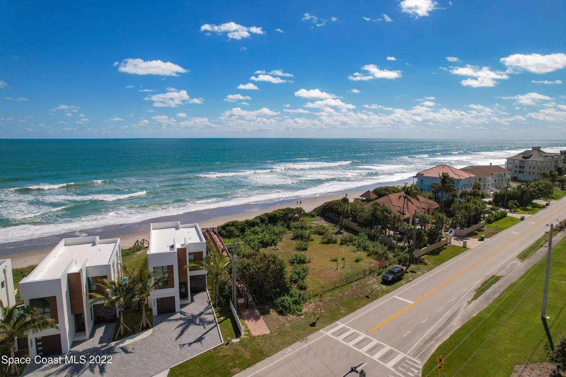 Photo of 348 Las Olas Drive