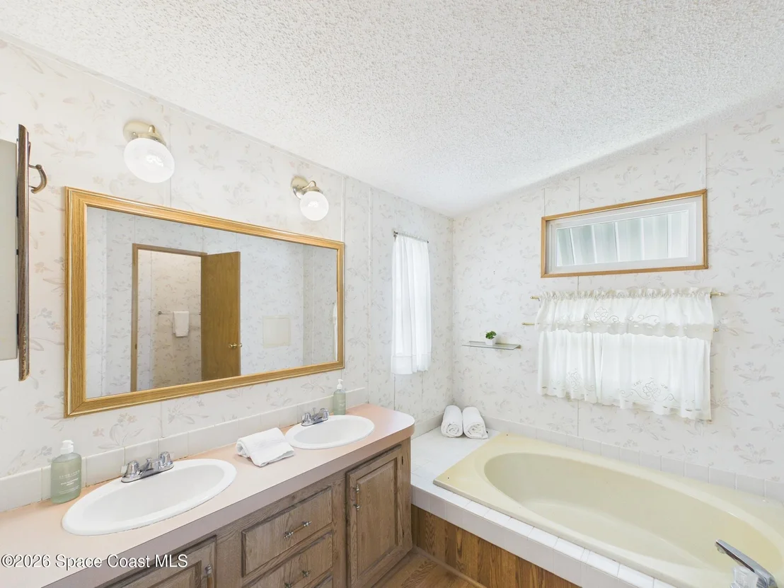Photo of 1203 Calusa Drive