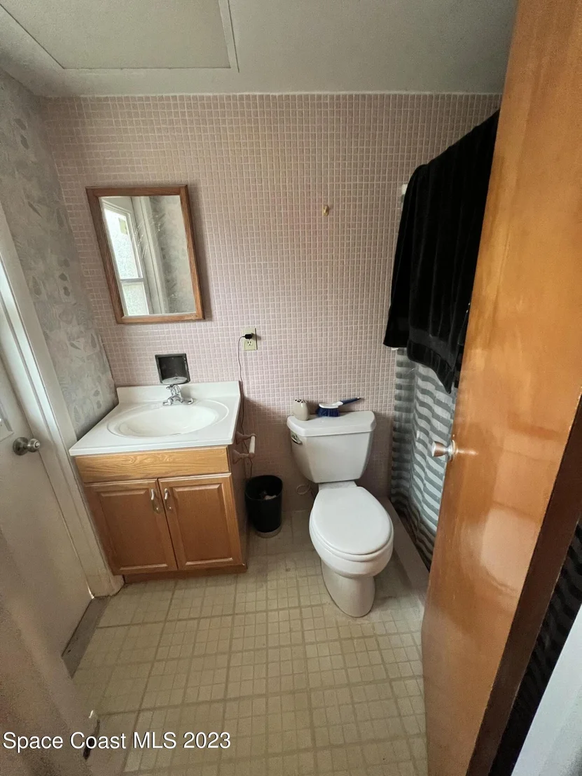 Photo of 612 Teak Drive