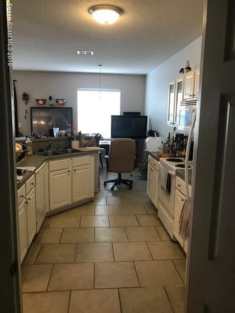 Photo of 751 Cressa Circle