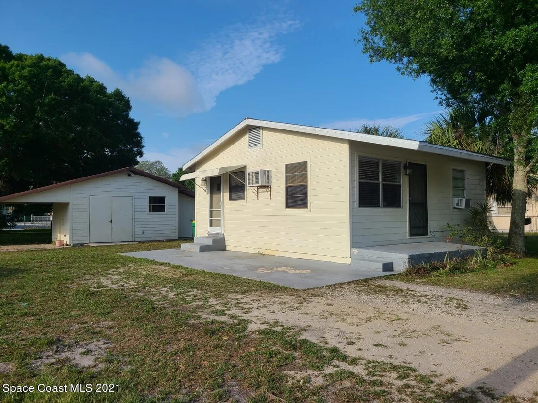 Photo of 1503 Licht Street