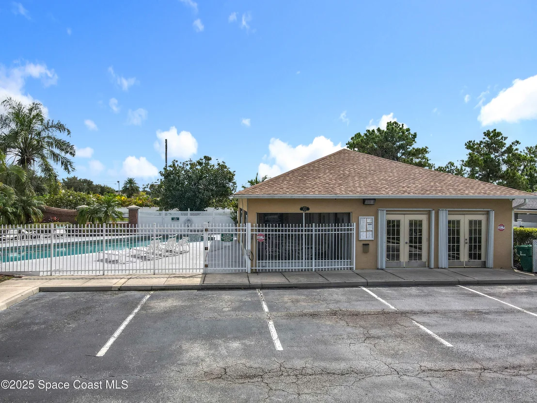 Photo of 1360 Olde Bailey Lane