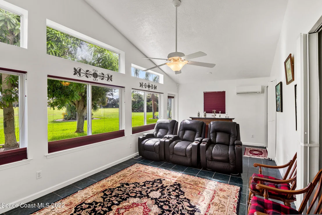 Photo of 2396 Addington Circle