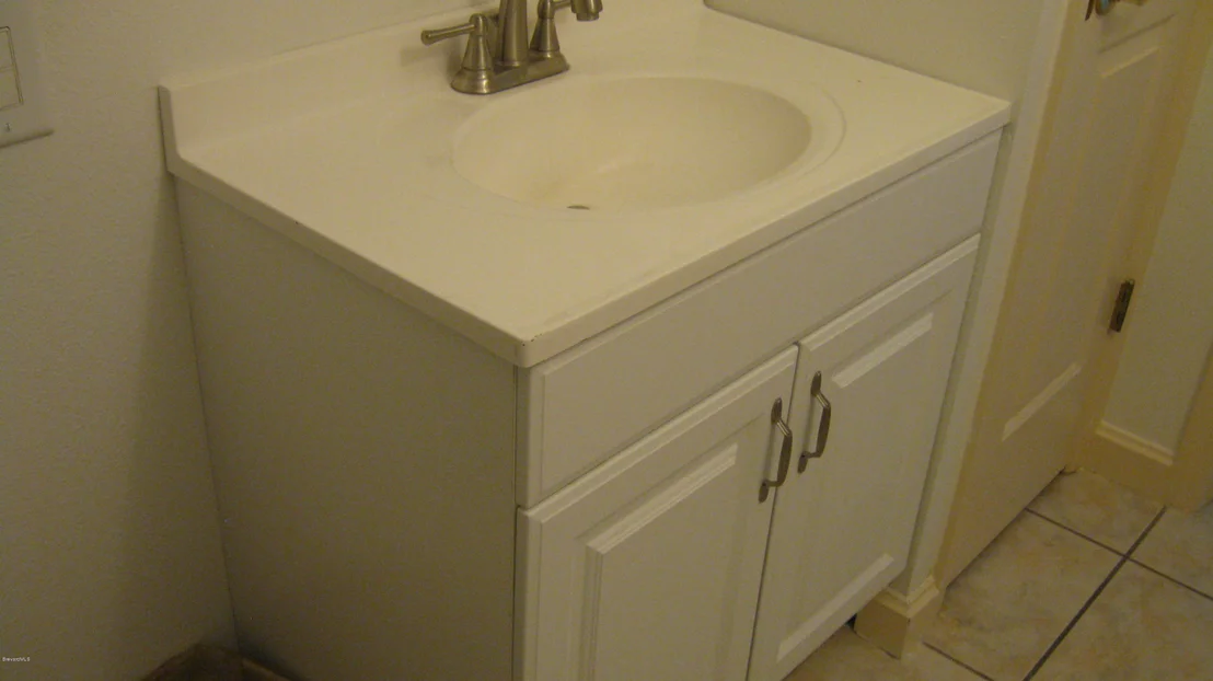 Photo of 633 Orange Court