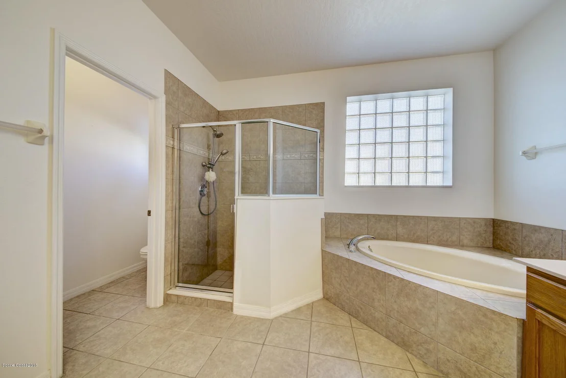 Photo of 3516 Peninsula Circle