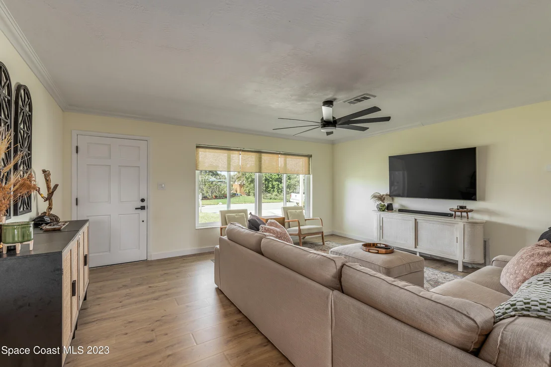 Photo of 160 Melaleuca Drive