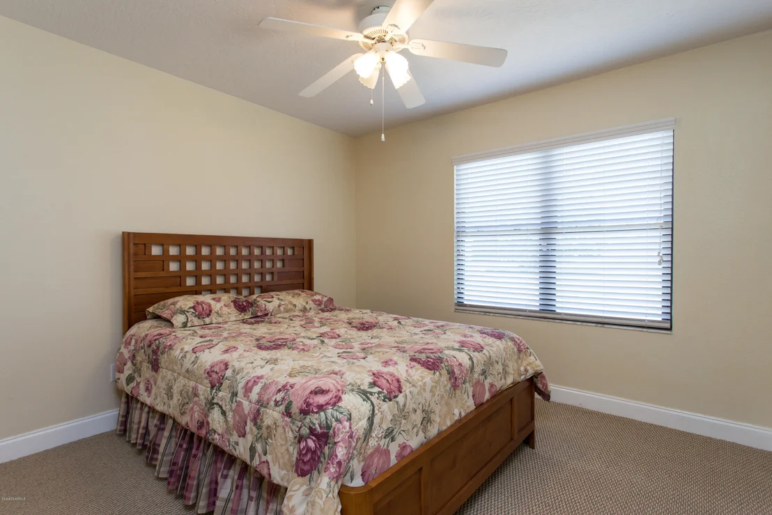 Photo of 2120 Bridle Path