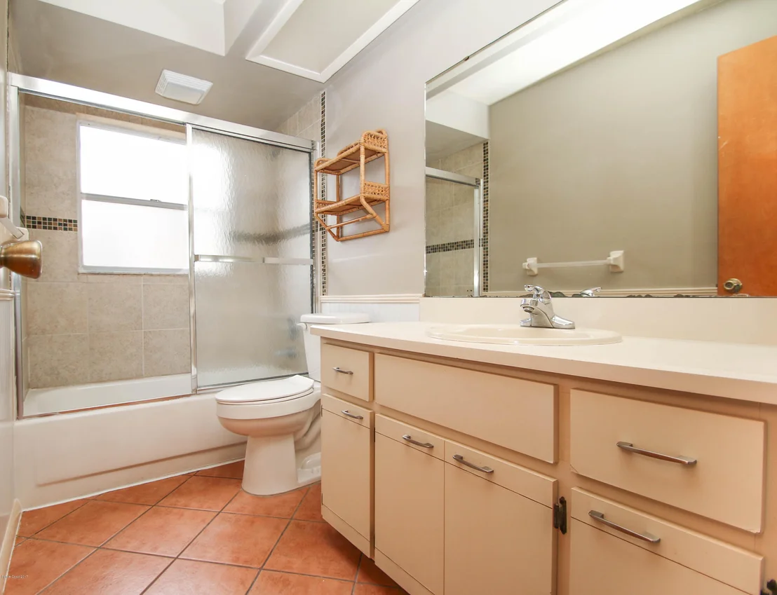 Photo of 5251 Sanbourne Street