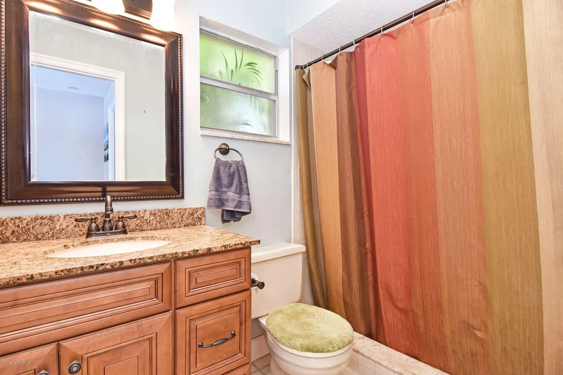 Photo of 7654 Sheridan Road