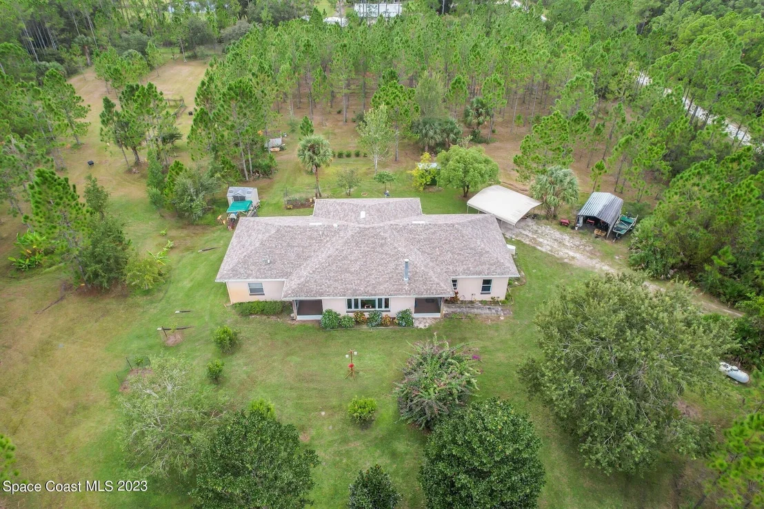 Photo of 1001 Shellcracker Road
