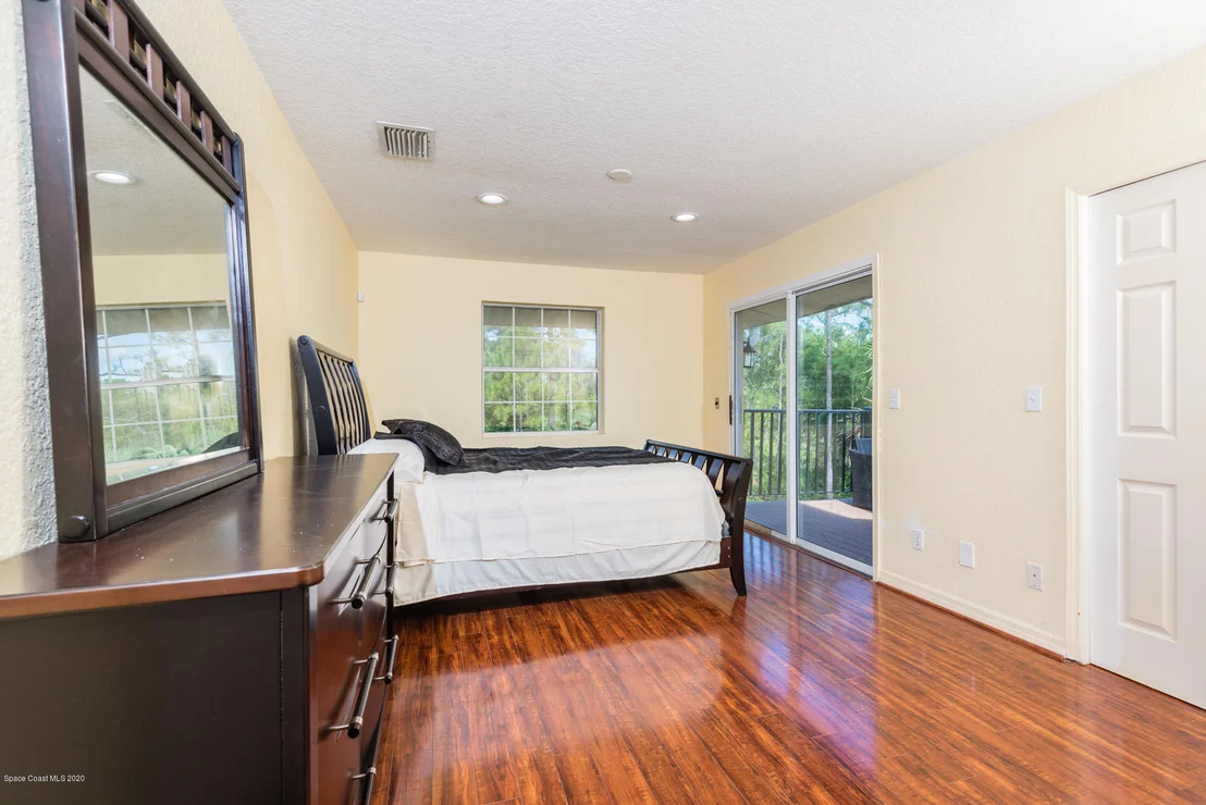 Photo of 1460 Grant Road