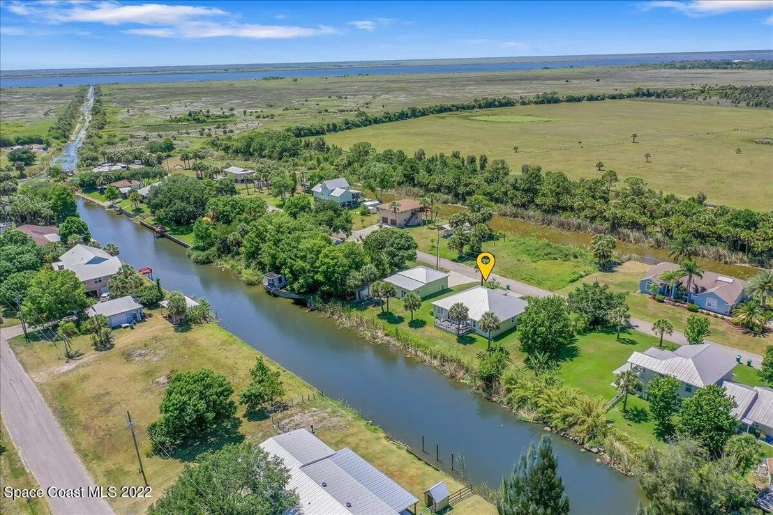 Photo of 5265 Evinrude Road