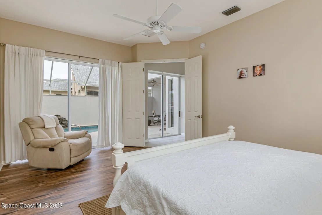 Photo of 859 Villa Drive