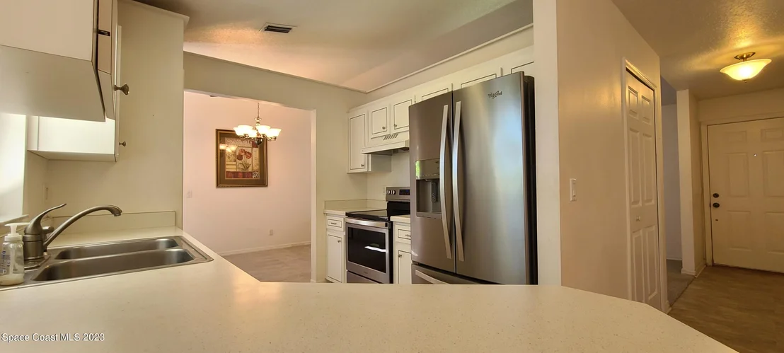 Photo of 5757 Jamaica Road