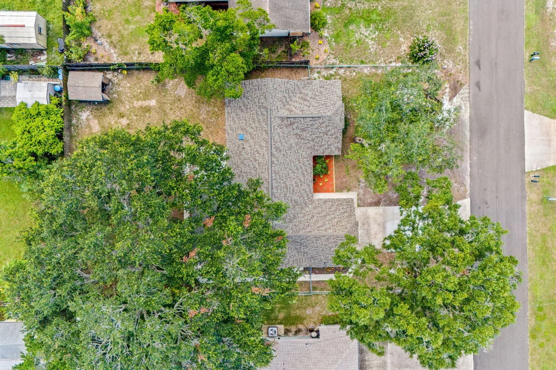 Photo of 4695 Robert Street