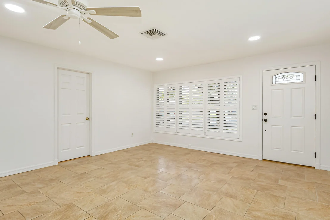 Photo of 407 Par Avenue