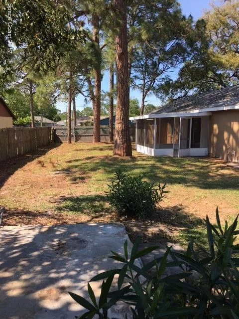 Photo of 6460 Manila Drive