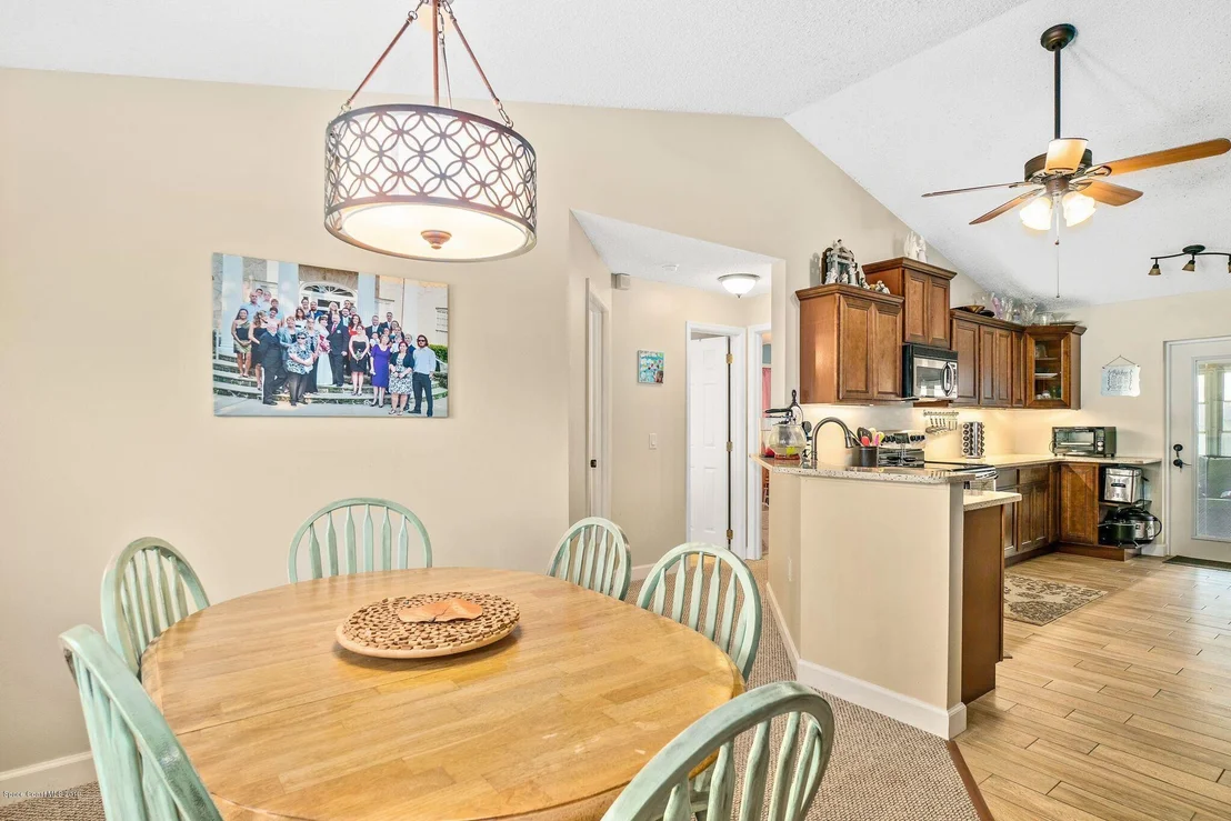 Photo of 882 Wandering Pine