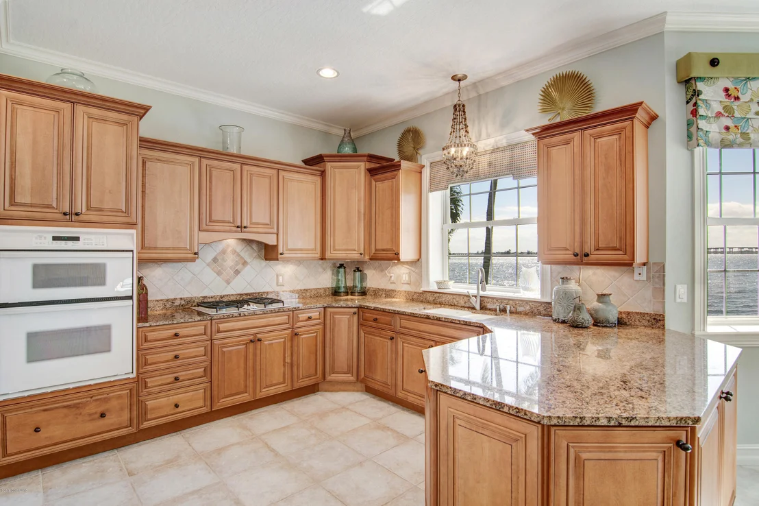 Photo of 787 Oak Ridge Drive