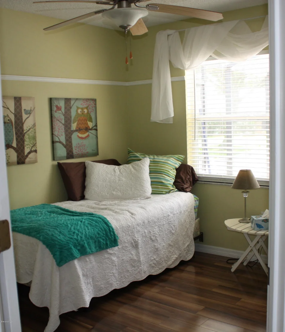 Photo of 562 Deerfield Drive