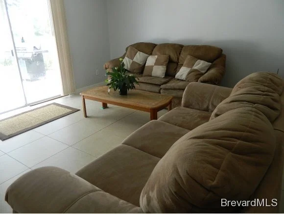 Photo of 490 Wickham Lakes