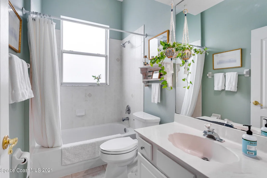 Photo of 1868 Thesy Drive