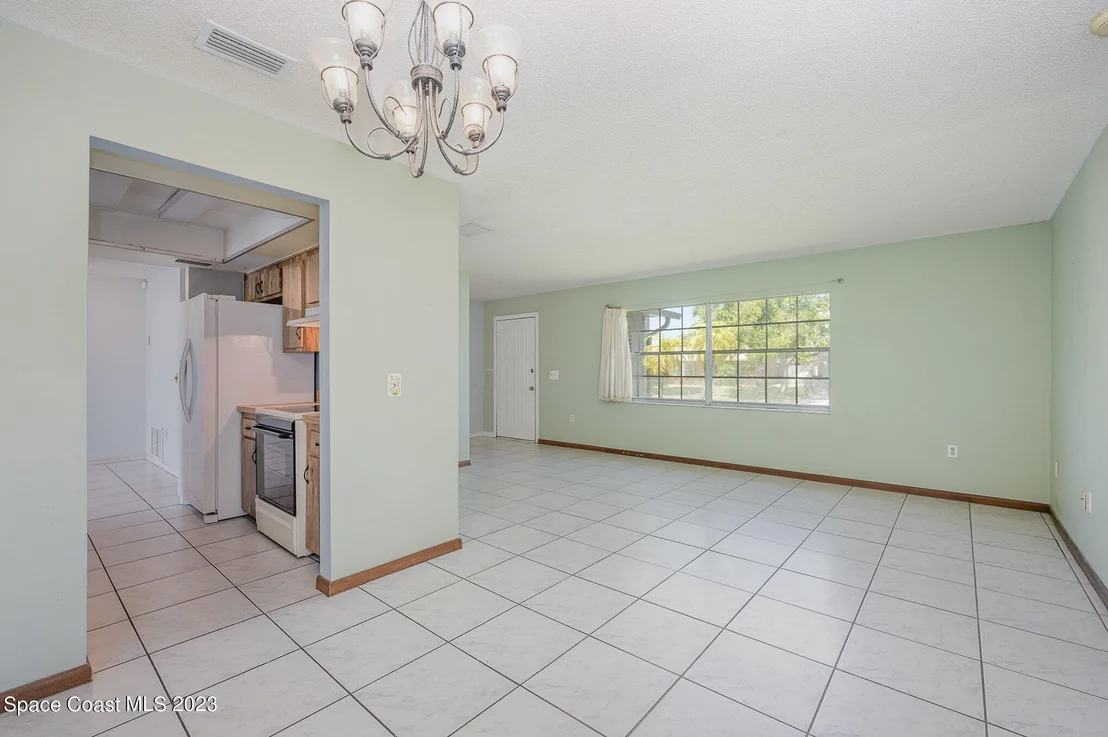 Photo of 845 Westport Drive