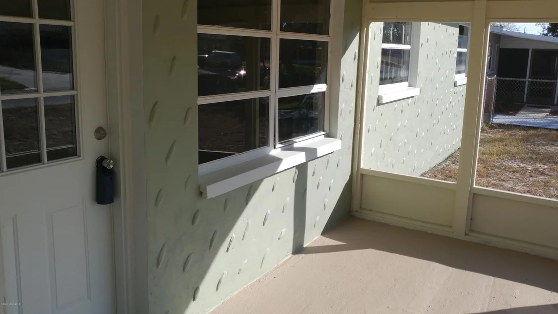 Photo of 1449 Lillian Lane