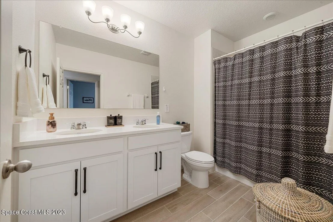 Photo of 310 Wiregrass Avenue